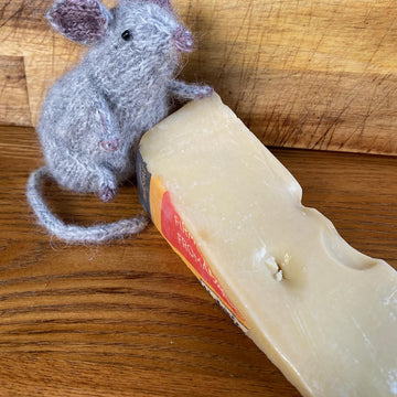 Wee Mouse Knitting Pattern