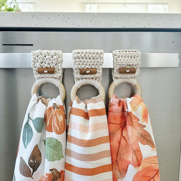 Button Closure Towel Holder 105