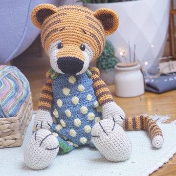 Crochet Pattern Bobble overalls for toys