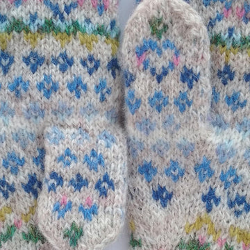 Hope Springs Mittens