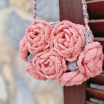 Mobile phone crossbody bag with 3D rose granny square crochet pattern T28