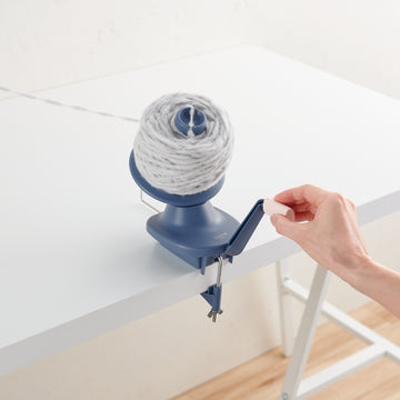 Clover Yarn Ball Winder