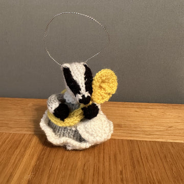 MUSICAL ACCESSORIES FOR BADGER & LADY BADGER FERRERO ROCHER/LINDOR CHOCOLATE COVERS, HANGING ORNAMENTS