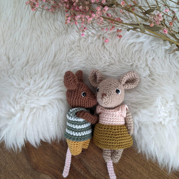 Cute mouse + wardrobe