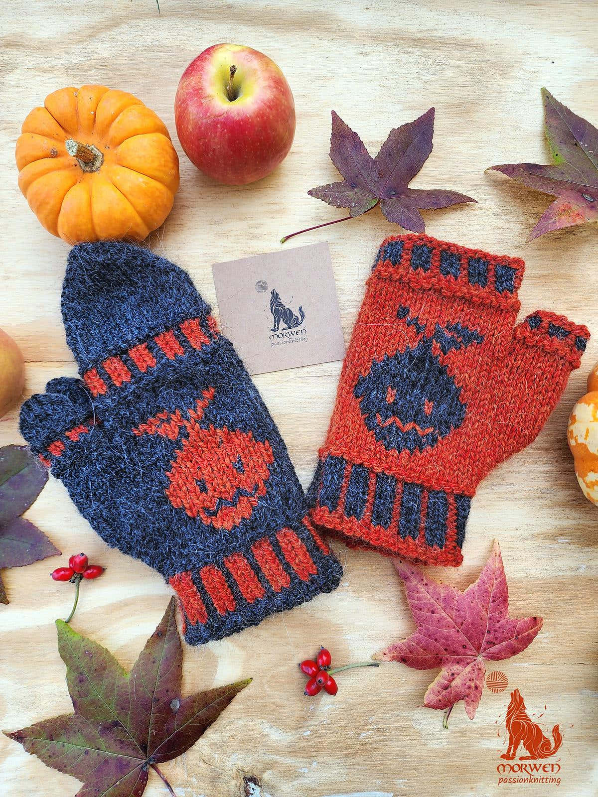 "Falloween fruit" mittens