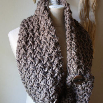 Embraceable Cowl / Scarf