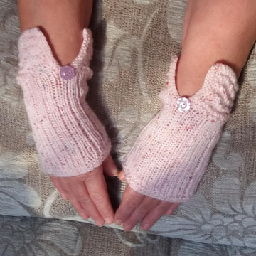 Feather and Fan Wristers