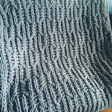 Criss-Cross Applesauce Blanket