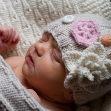 Winter Garden Hat by Little Cupcakes - Bc30