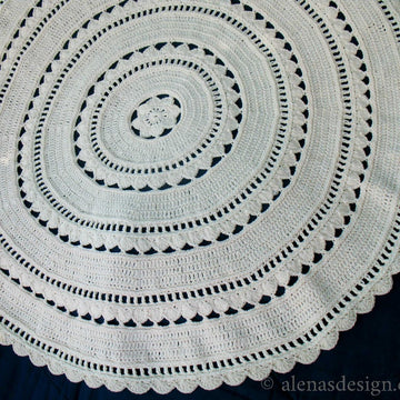 Round Floral Blanket