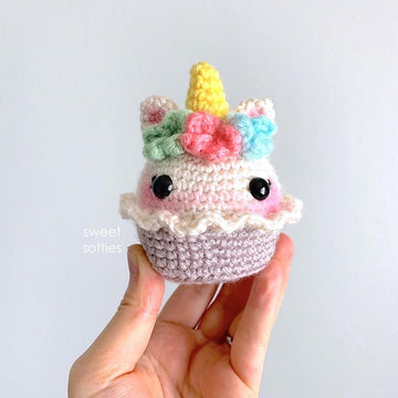 Unicorn Floral Cupcake