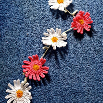 Daisy chain and wreath