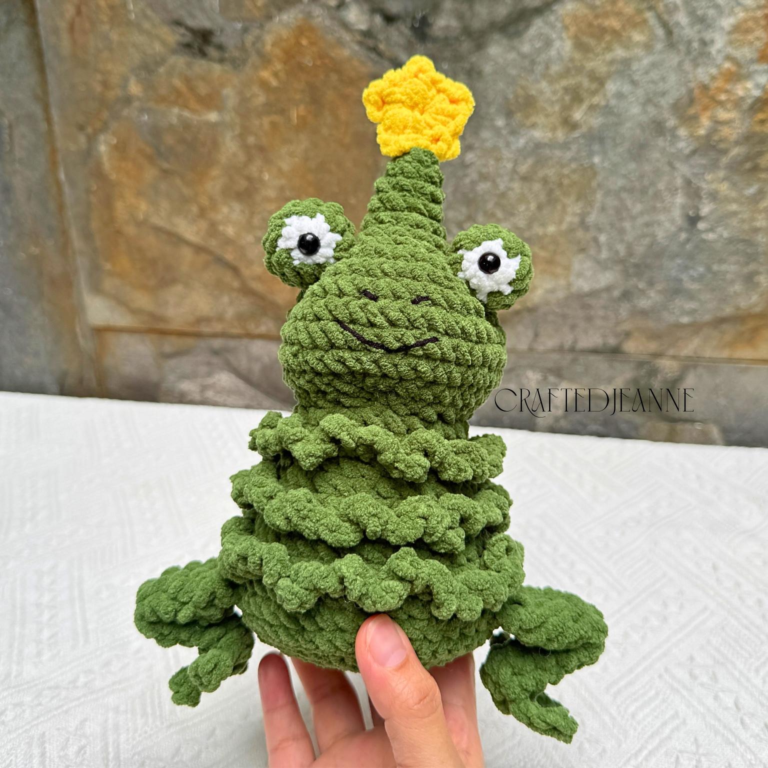 Frog Christmas Tree Amigurumi