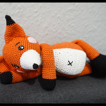 Crochet pattern for fox Fuchsi