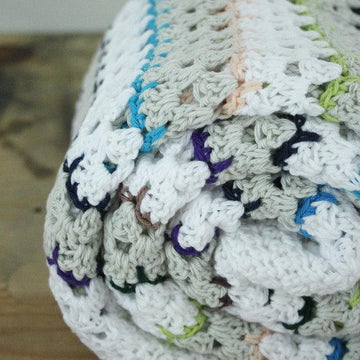 Spike stitch blanket