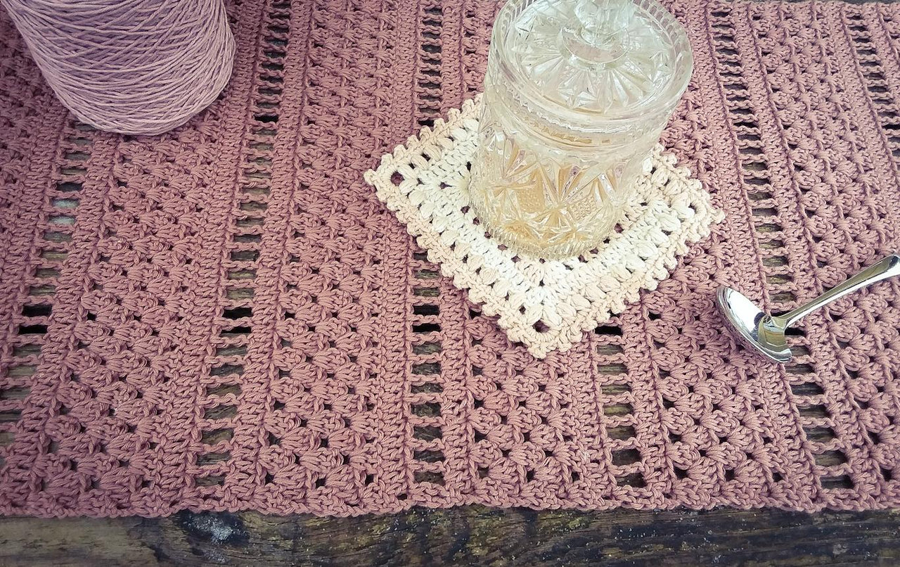 Rustic Table Runner Written Pattern