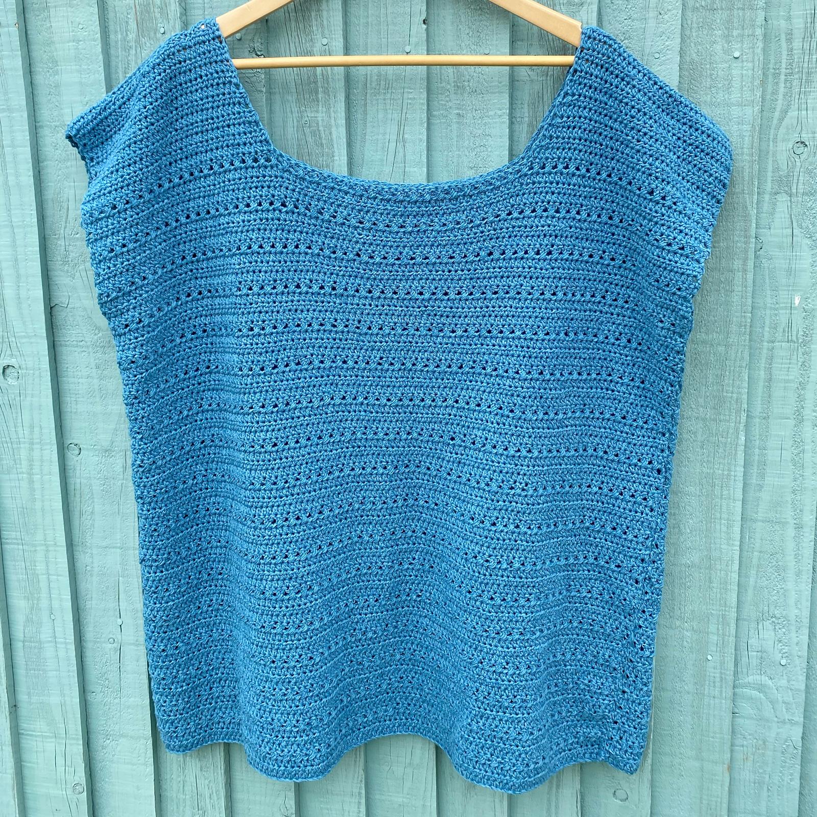 Cropped Cross Tee