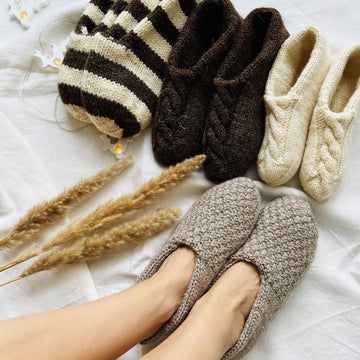 Double slippers set