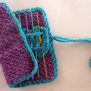 Scalloped Crochet Hook Case
