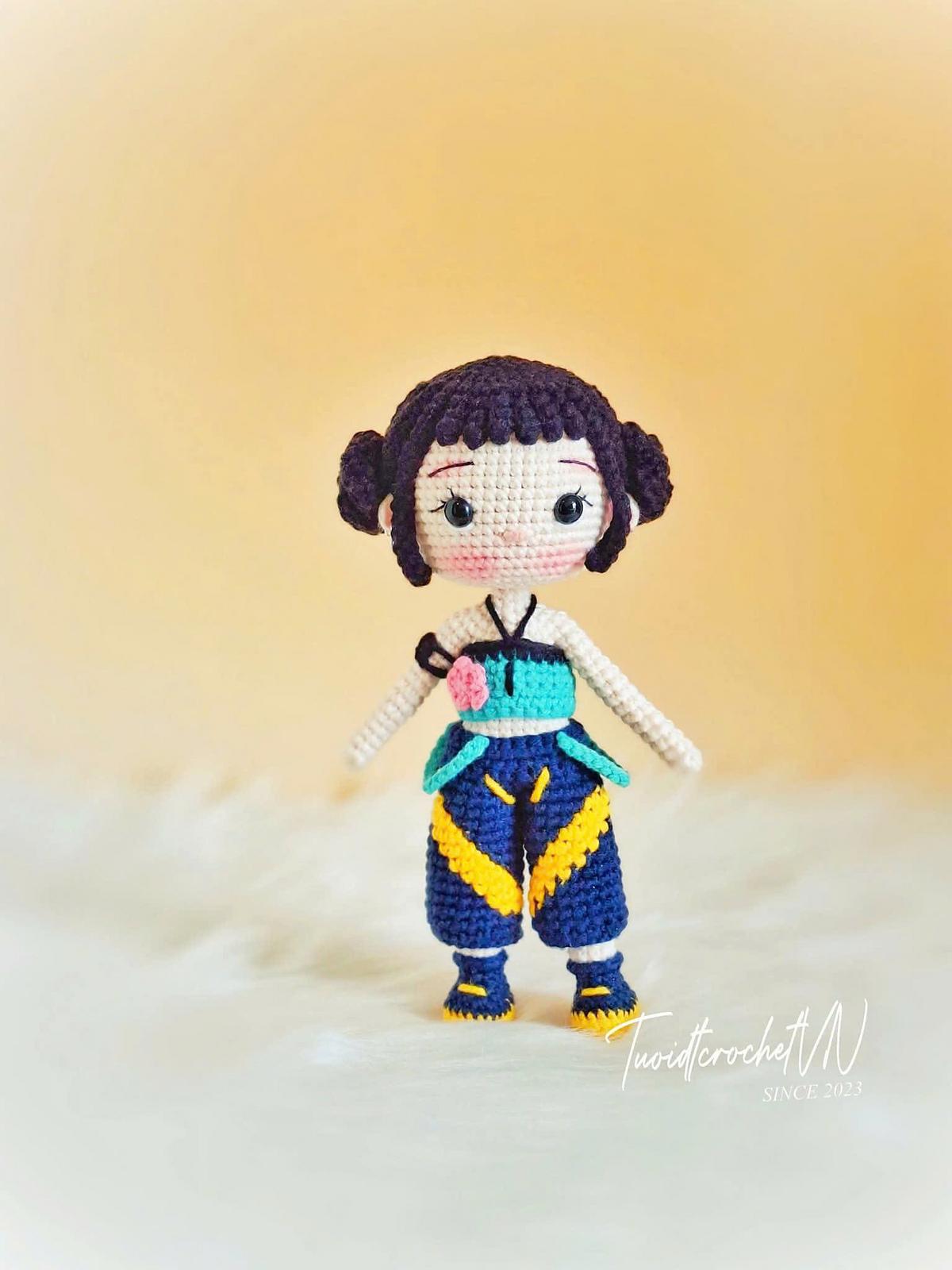 Zoey Doll (Demon Hunters)