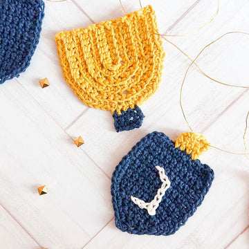 Hanukkah Menorahs & Dreidels Garland