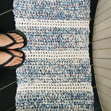 Sprinkle Striped Bath Mat