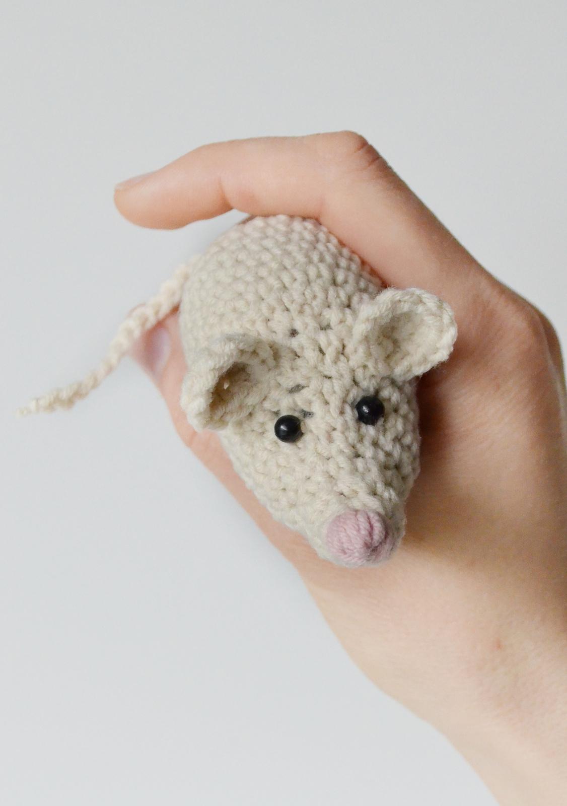 Little mouse toy