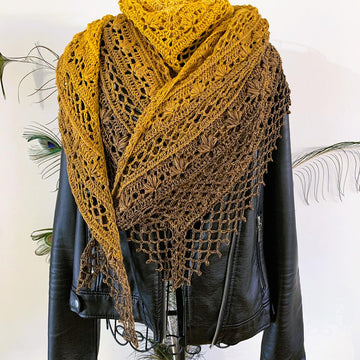 Triangular Scarf "Chaldene"