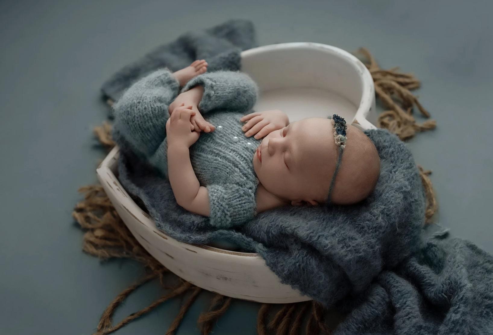 Laetitia footless sleeper