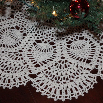 Cranberry Pineapple Christmas Tree Skirt