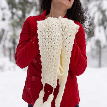 Snowberries A Luxurious Winter Scarf