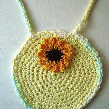456 BABY BIB AND FLOWER
