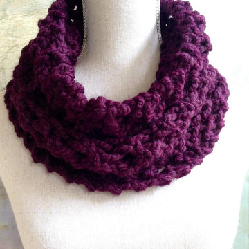 Lacy Chunky Cowl