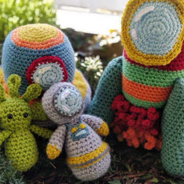 Space Collection crochet Astronaut Alien Spaceship Rocket amigurumi set