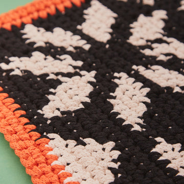 Monochrome Burst Mat - Free Rug Crochet Pattern in Paintbox Yarns Recycled Big Cotton