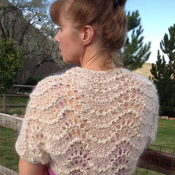 Dolly Shrug