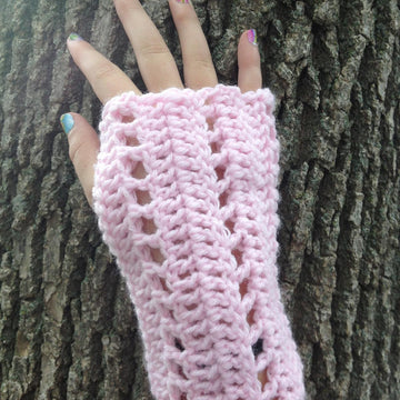Easy Lacey Fingerless Gloves