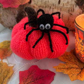 Spider Pumpkin straight needles easy knitting pattern autumn halloween home decor
