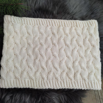 Snowy Trails Cowl