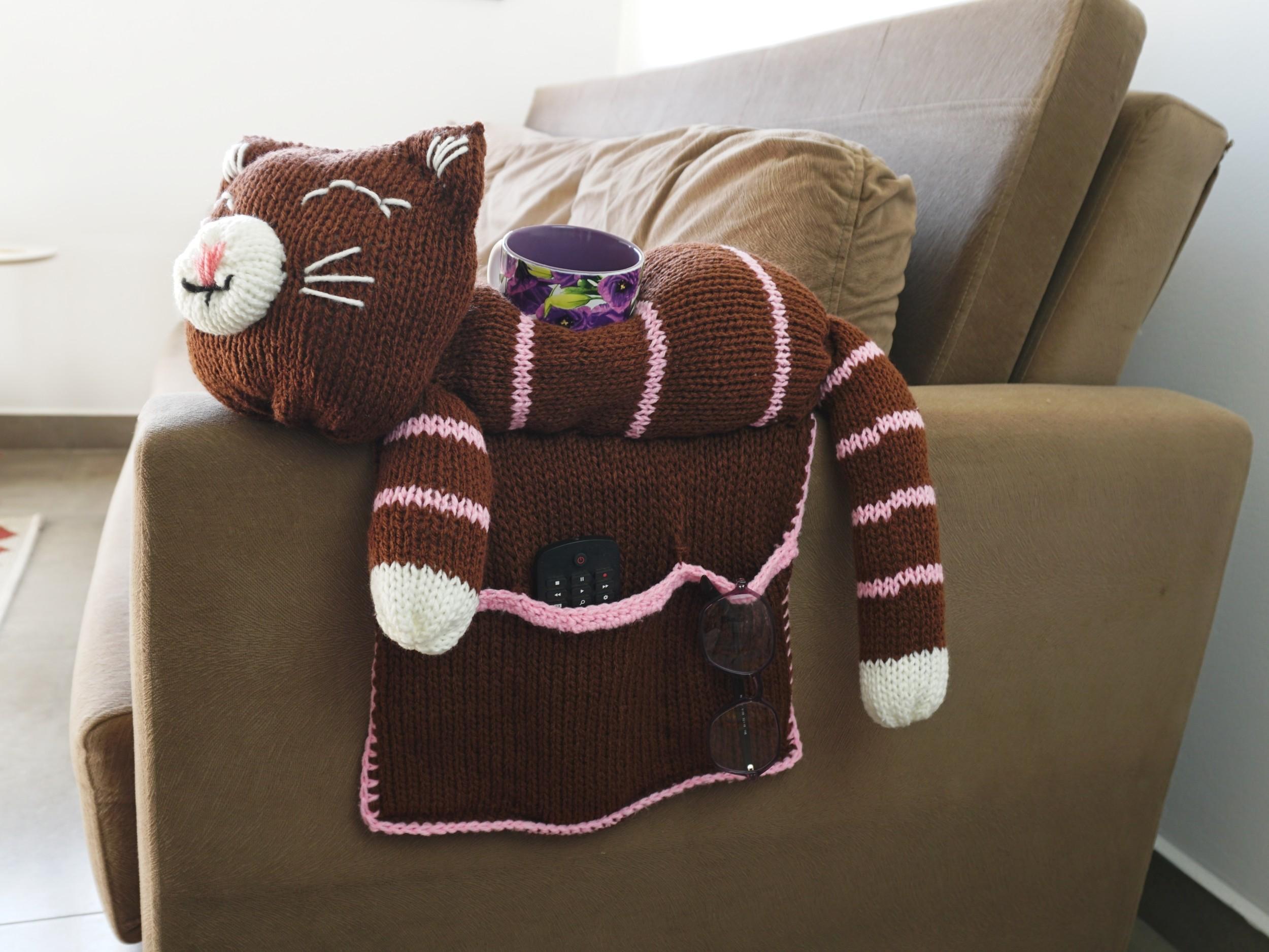 Couch cat organizer Sentro or Addi machine