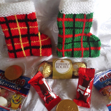 DK knitting pattern Plaid Tartan Christmas stockings chocolate gift home decoration