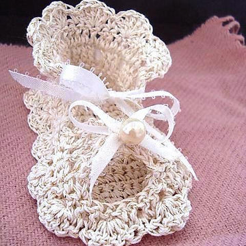 531 BABY GIRL CHRISTENING BOOTIES CROCHET PATTERN