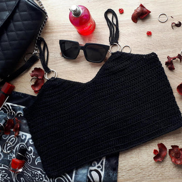 Tank top with rings