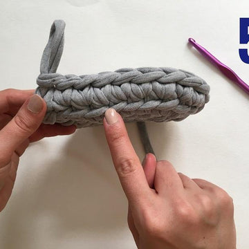 Recycled (t-shirt) yarn basket- Cat-101