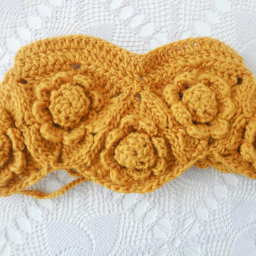 Field of Roses Scarflette