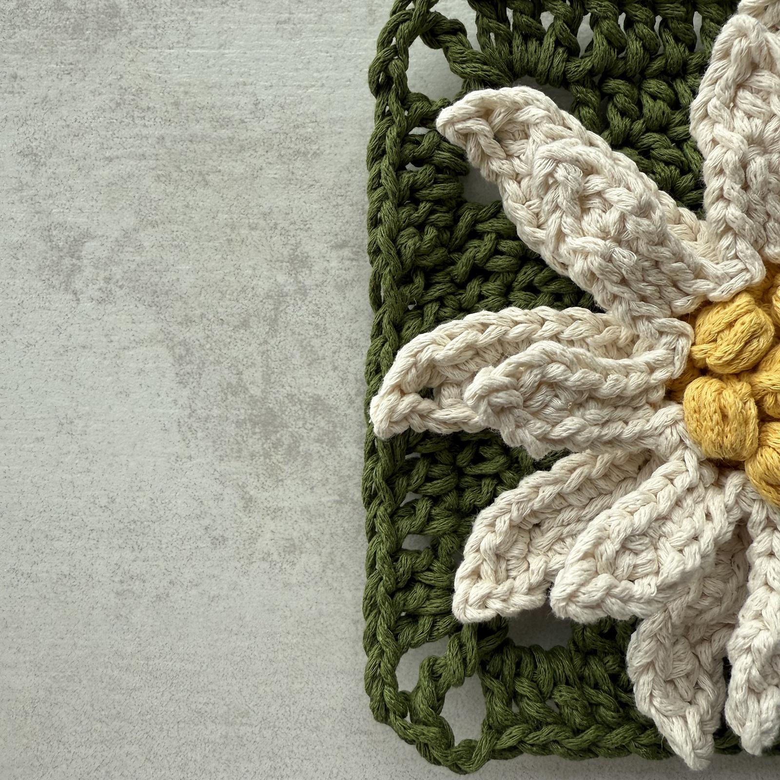 Edelweiss Flower Granny Square