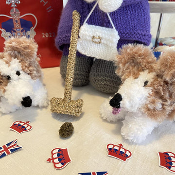 Queen's Corgi with Poop Scoop