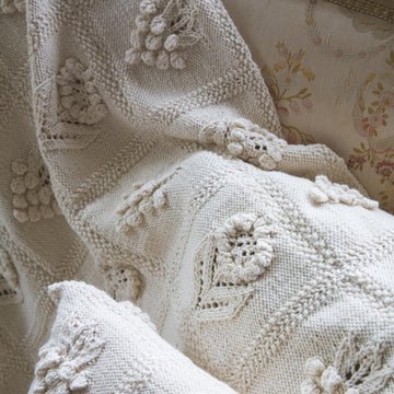 Herbaceous throw