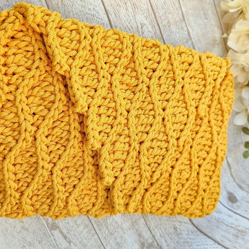 Textured Envelope Clutch Bag - One Piece Crochet Purse Pattern