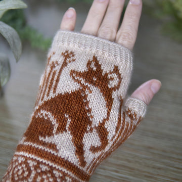 Outfoxed Mitts